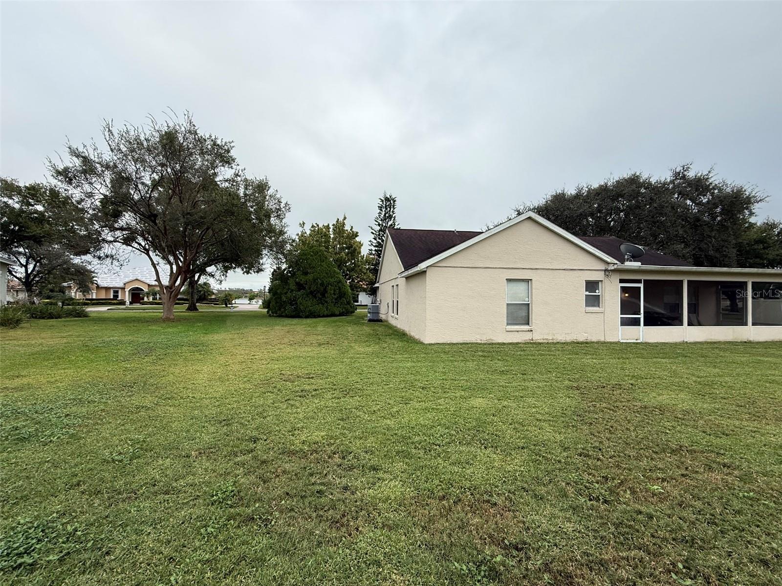 Image 43 of 43 For 10413 Pointview Court