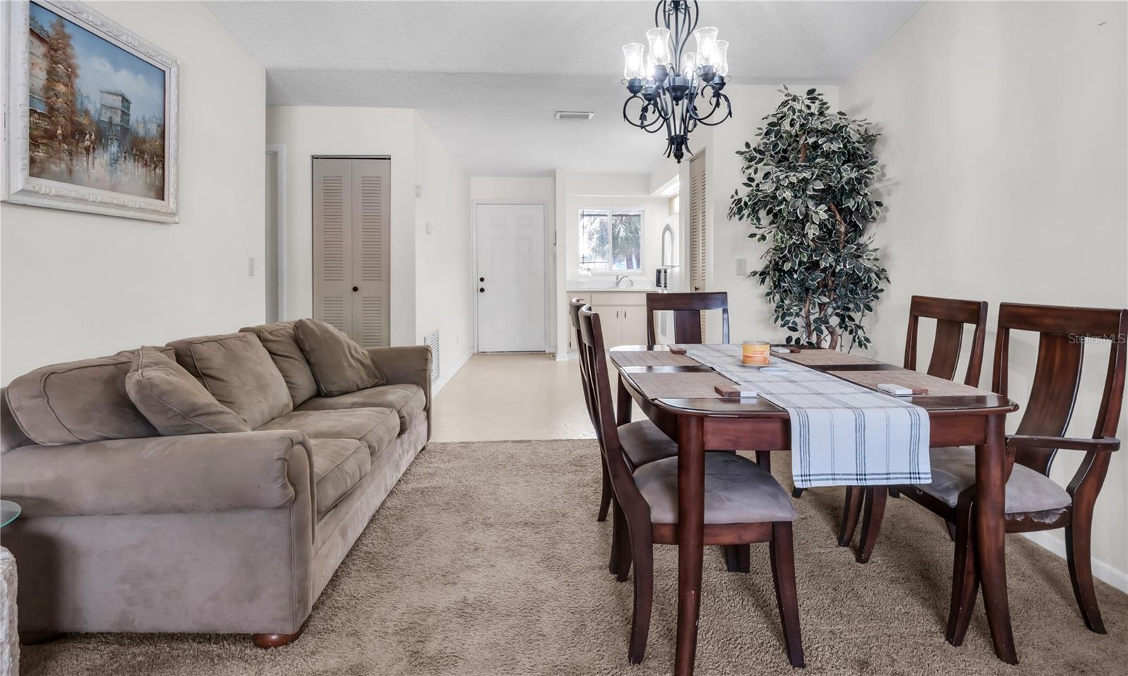 Image 13 of 37 For 845 Orchid Springs Drive