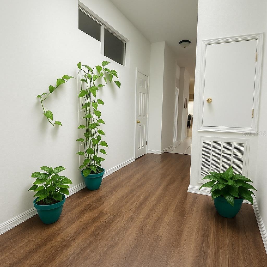 Image 6 of 11 For 1001 Universal Rest Place