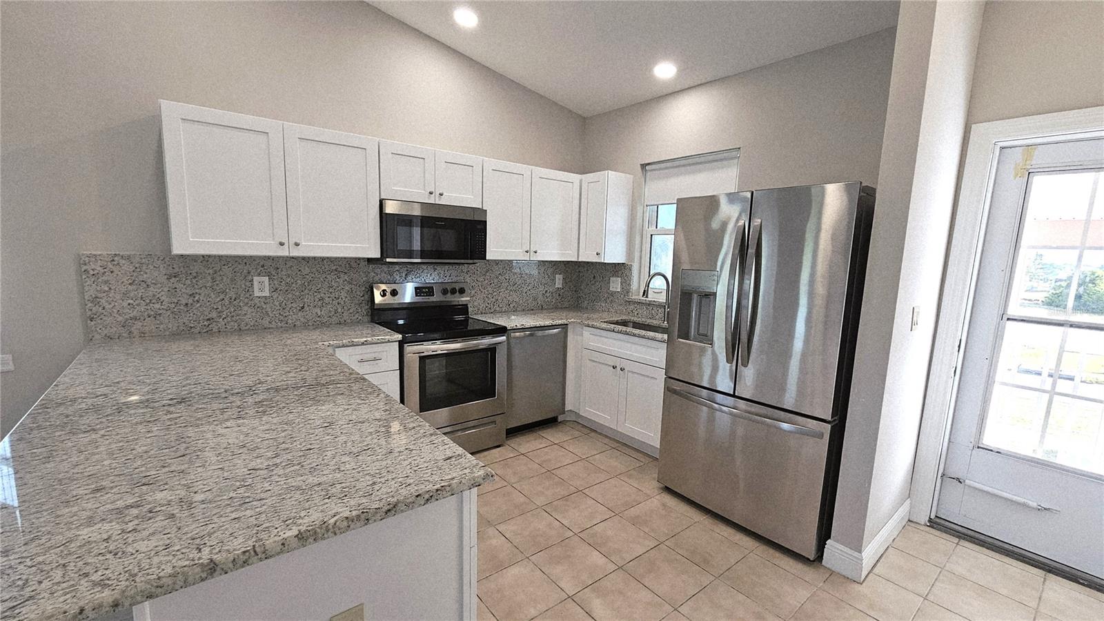 Image 6 of 32 For 177 Boundary Boulevard 6