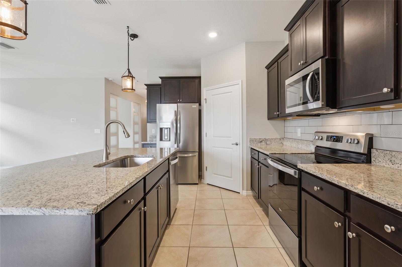 Image 4 of 27 For 8016 Penrose Place