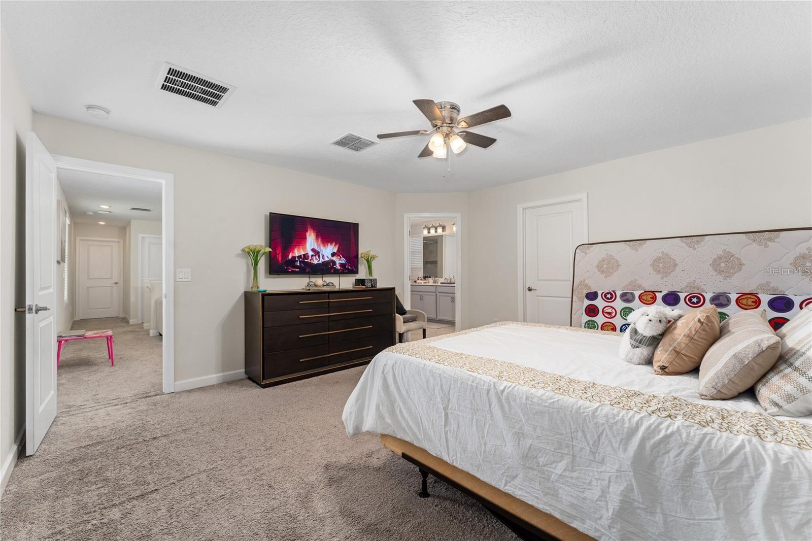 Image 23 of 43 For 11934 Imaginary Way