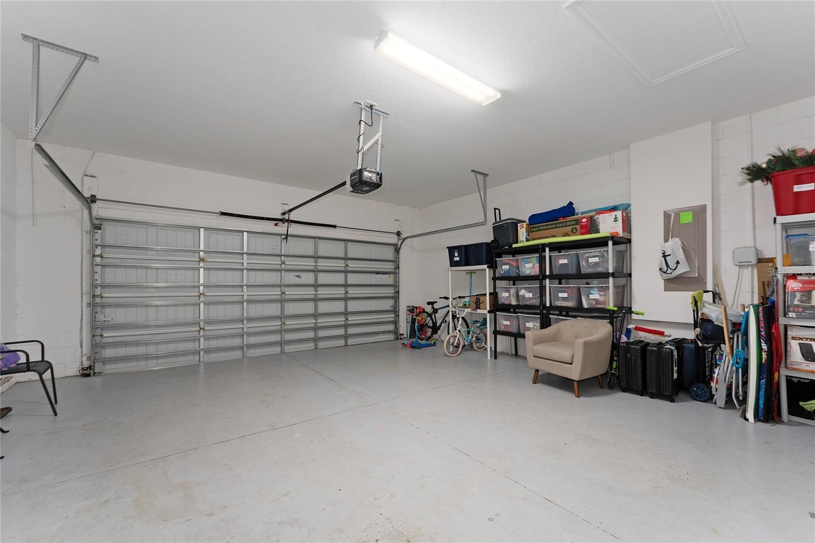 Image 27 of 43 For 11934 Imaginary Way