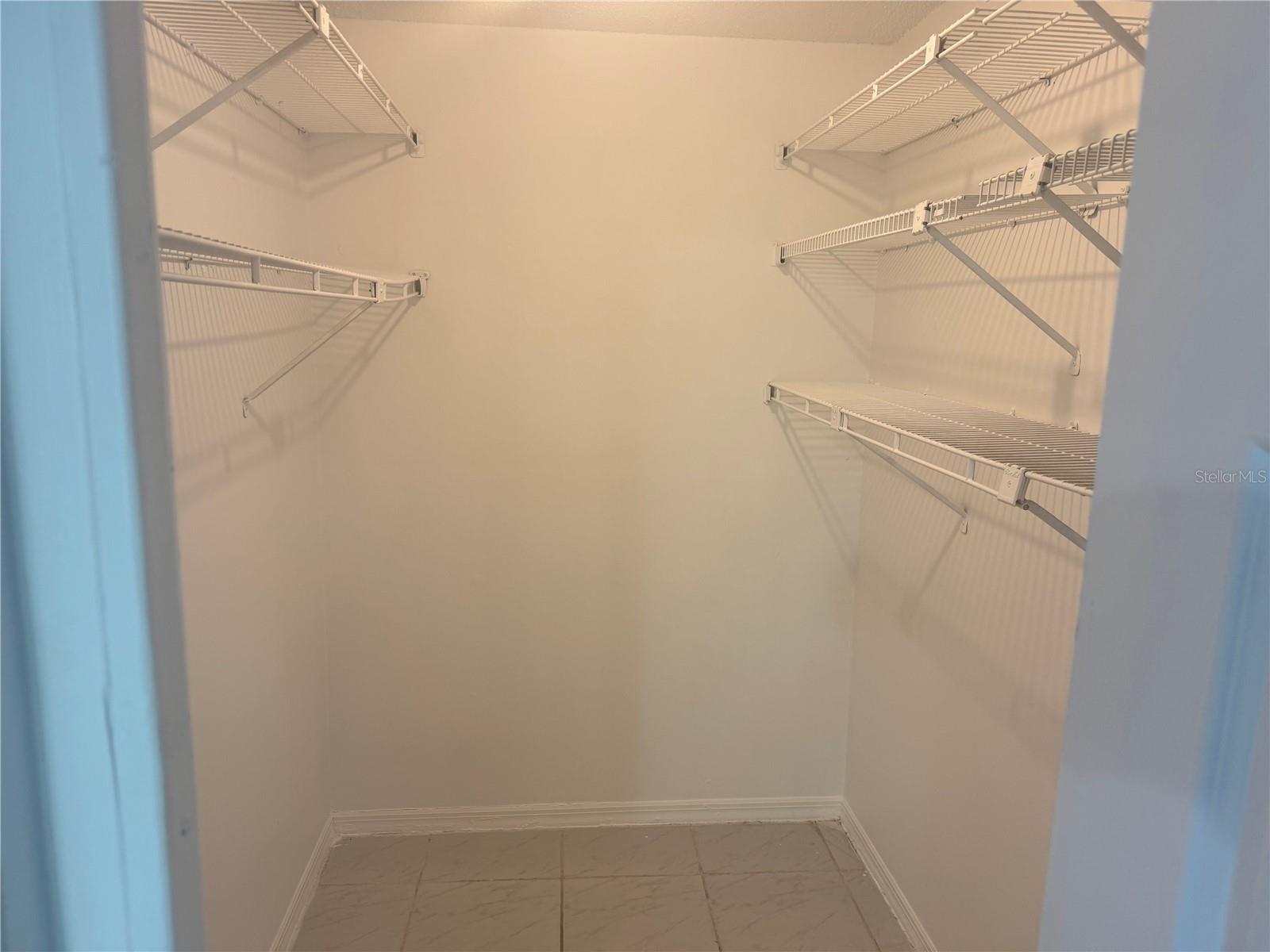 Image 6 of 17 For 444 Ball Court