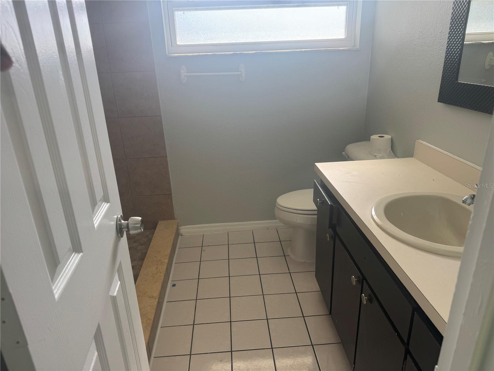 Image 7 of 17 For 444 Ball Court