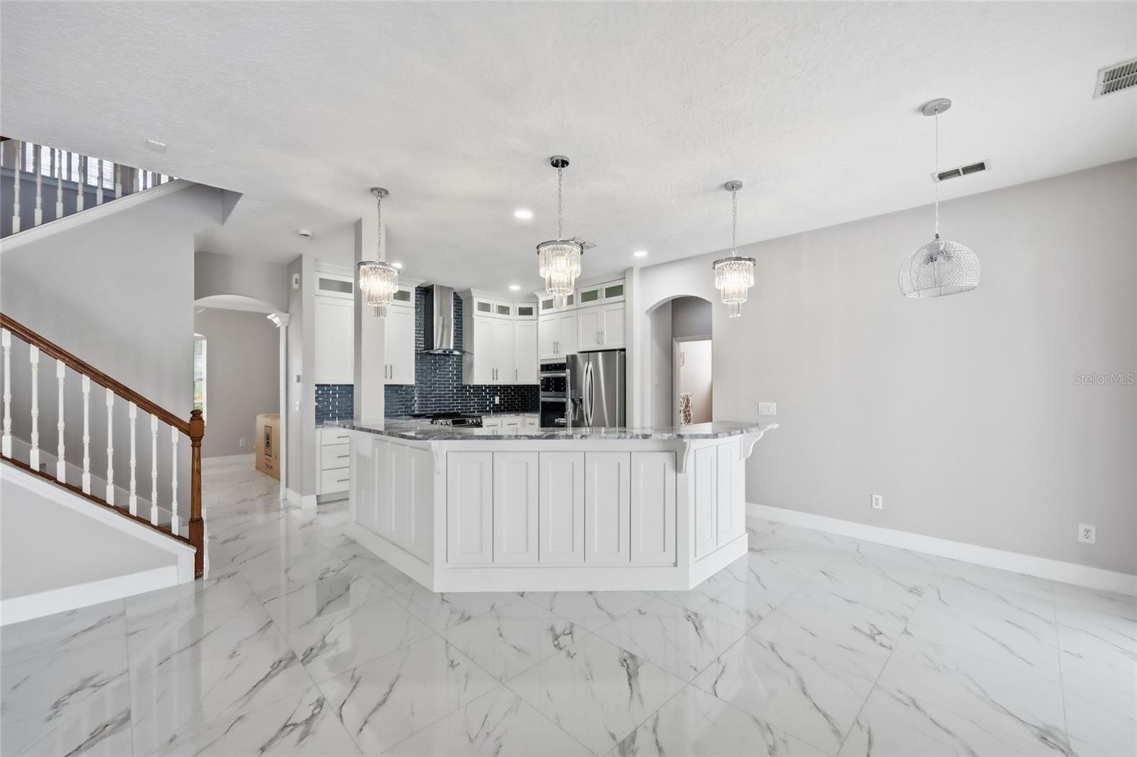 Image 18 of 63 For 1338 Legendary Boulevard