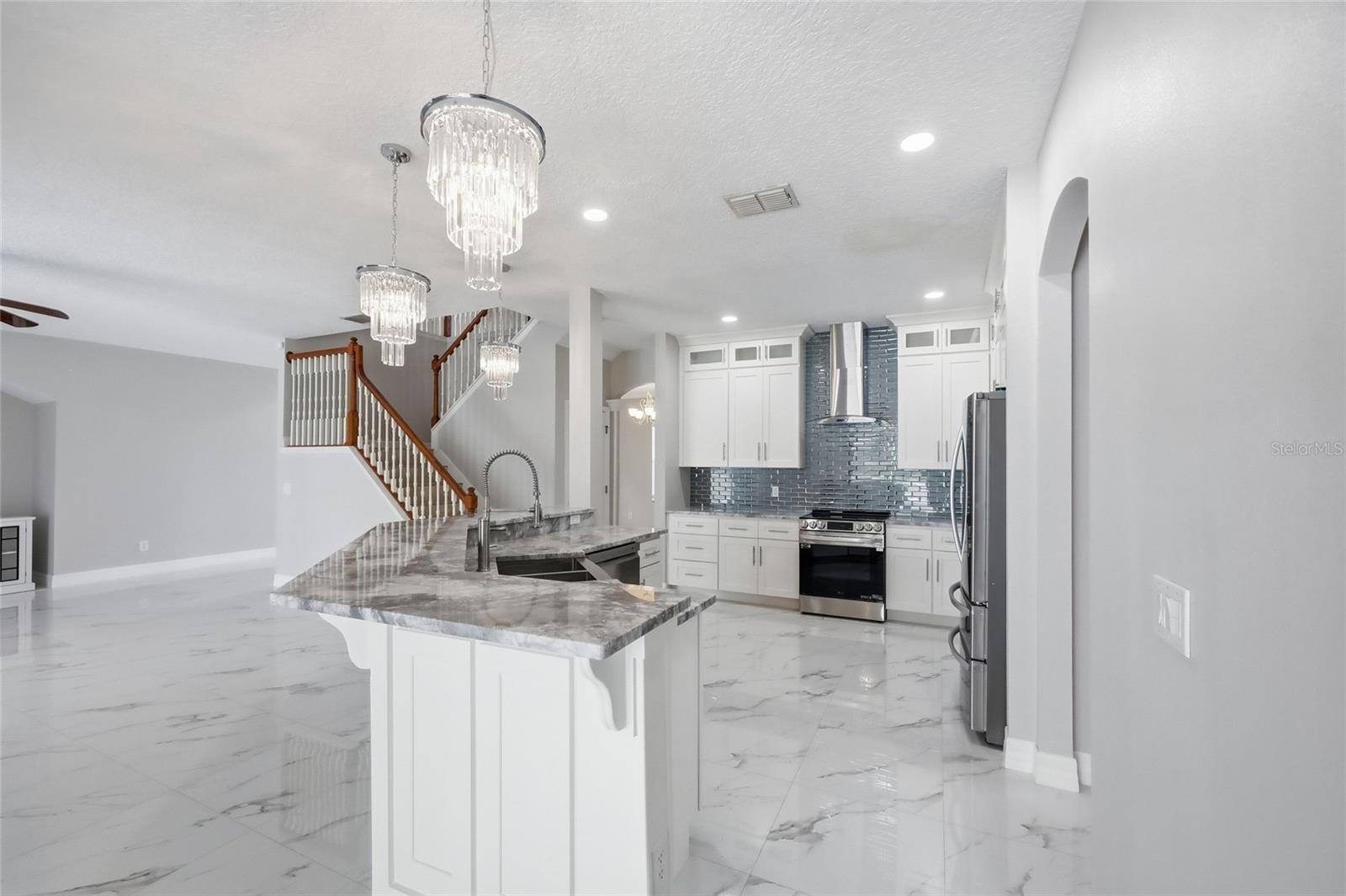 Image 19 of 63 For 1338 Legendary Boulevard