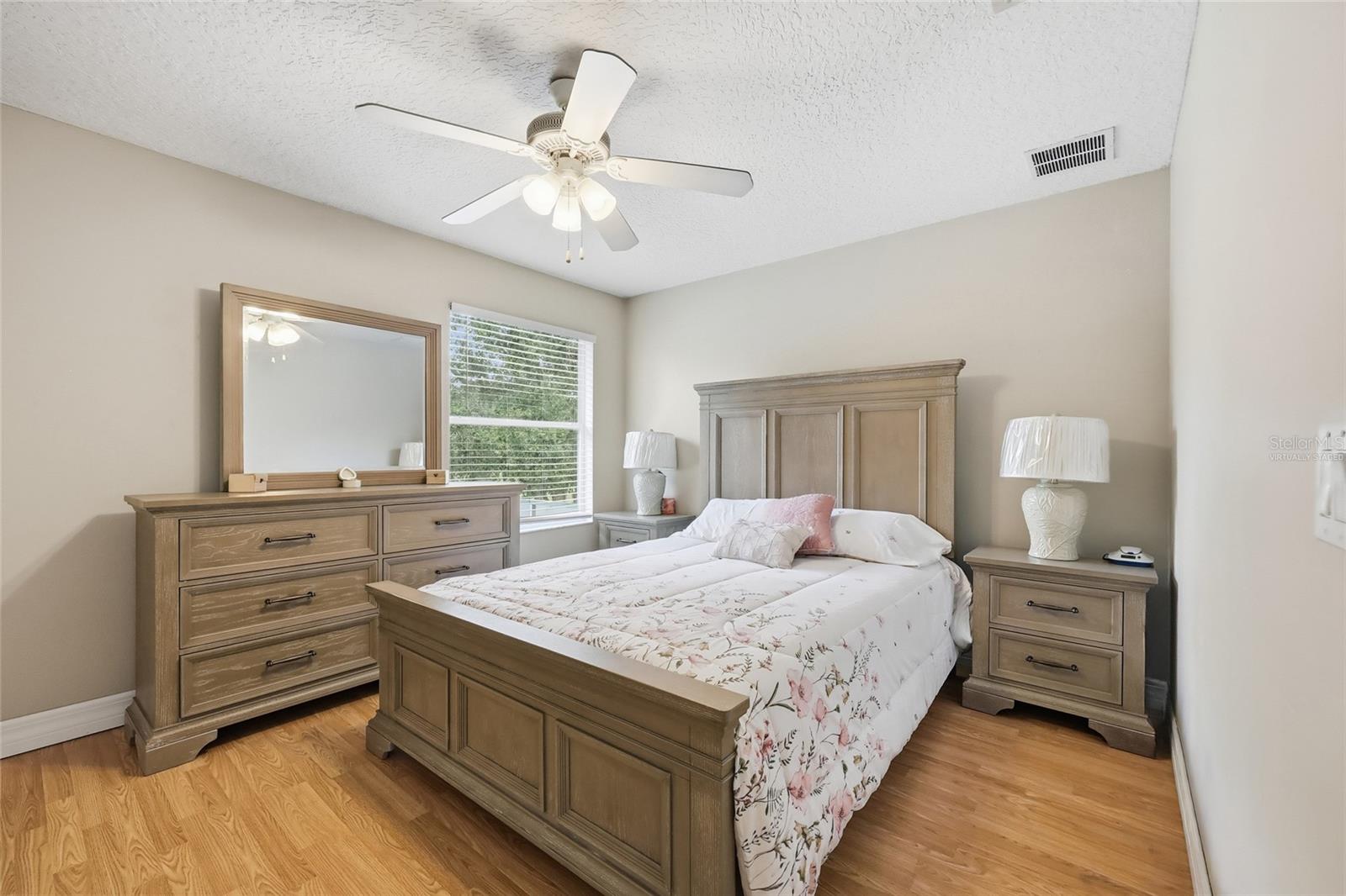 Image 44 of 63 For 1338 Legendary Boulevard