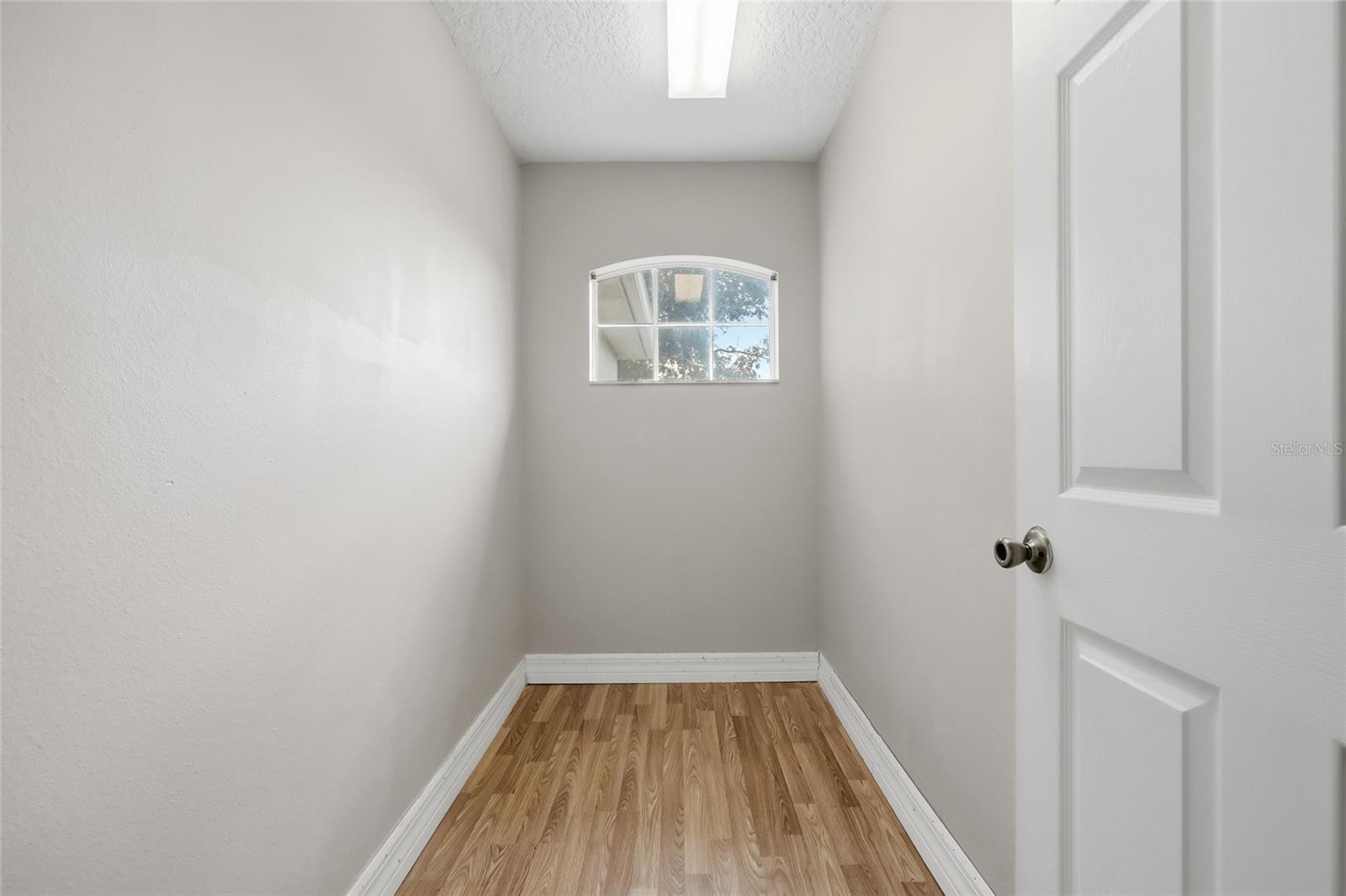 Image 47 of 63 For 1338 Legendary Boulevard