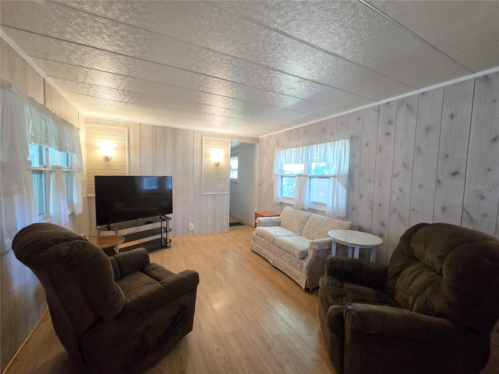 Image 30 of 53 For 1639 Flounder Street