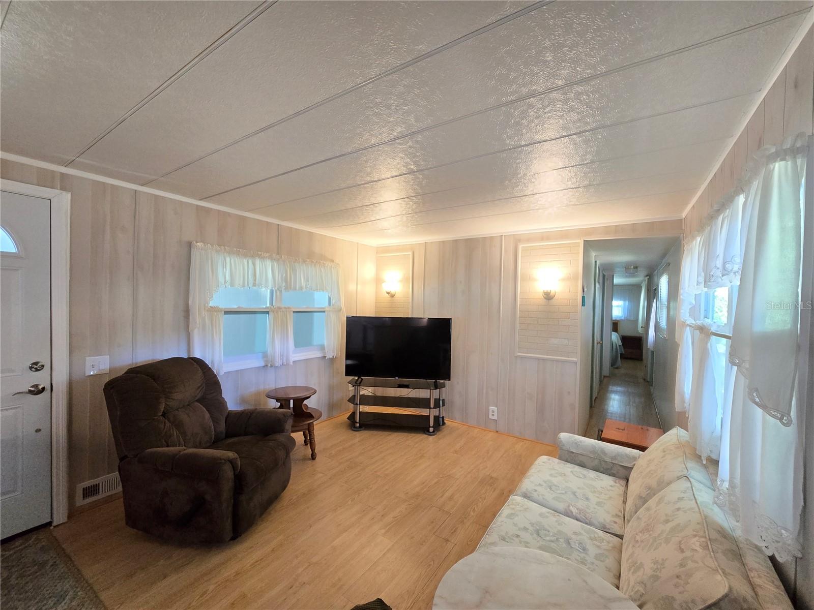 Image 31 of 53 For 1639 Flounder Street