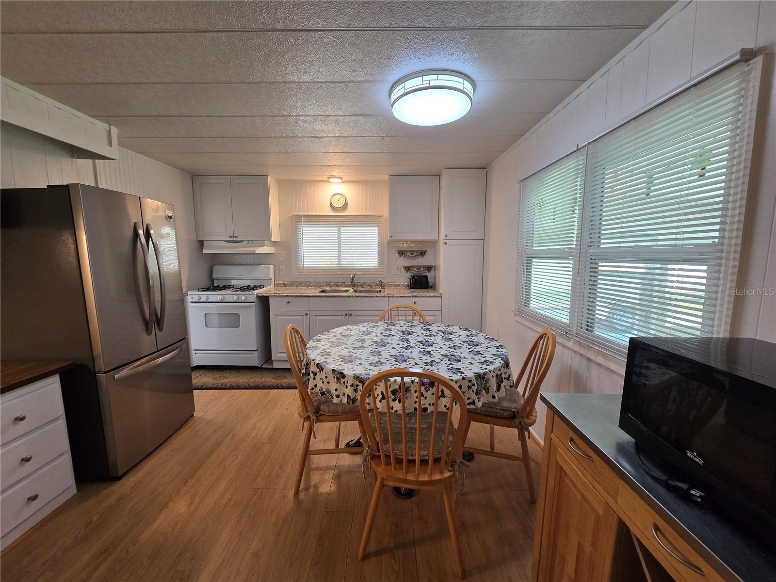 Image 36 of 53 For 1639 Flounder Street