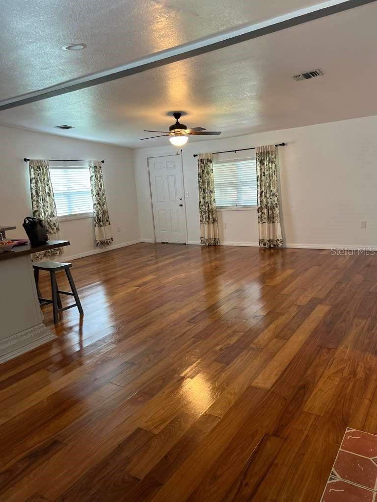 Image 7 of 24 For 170 Autumn Court