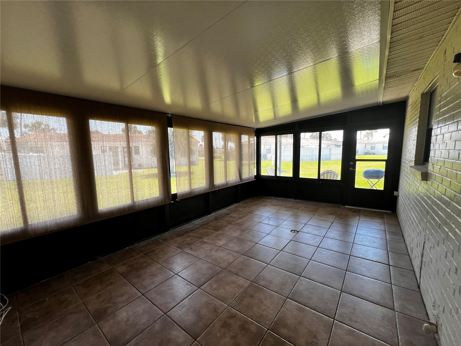 Image 11 of 17 For 24 Oriole Circle B