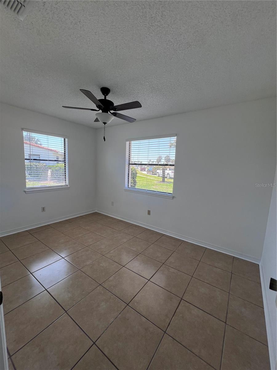 Image 2 of 17 For 24 Oriole Circle B