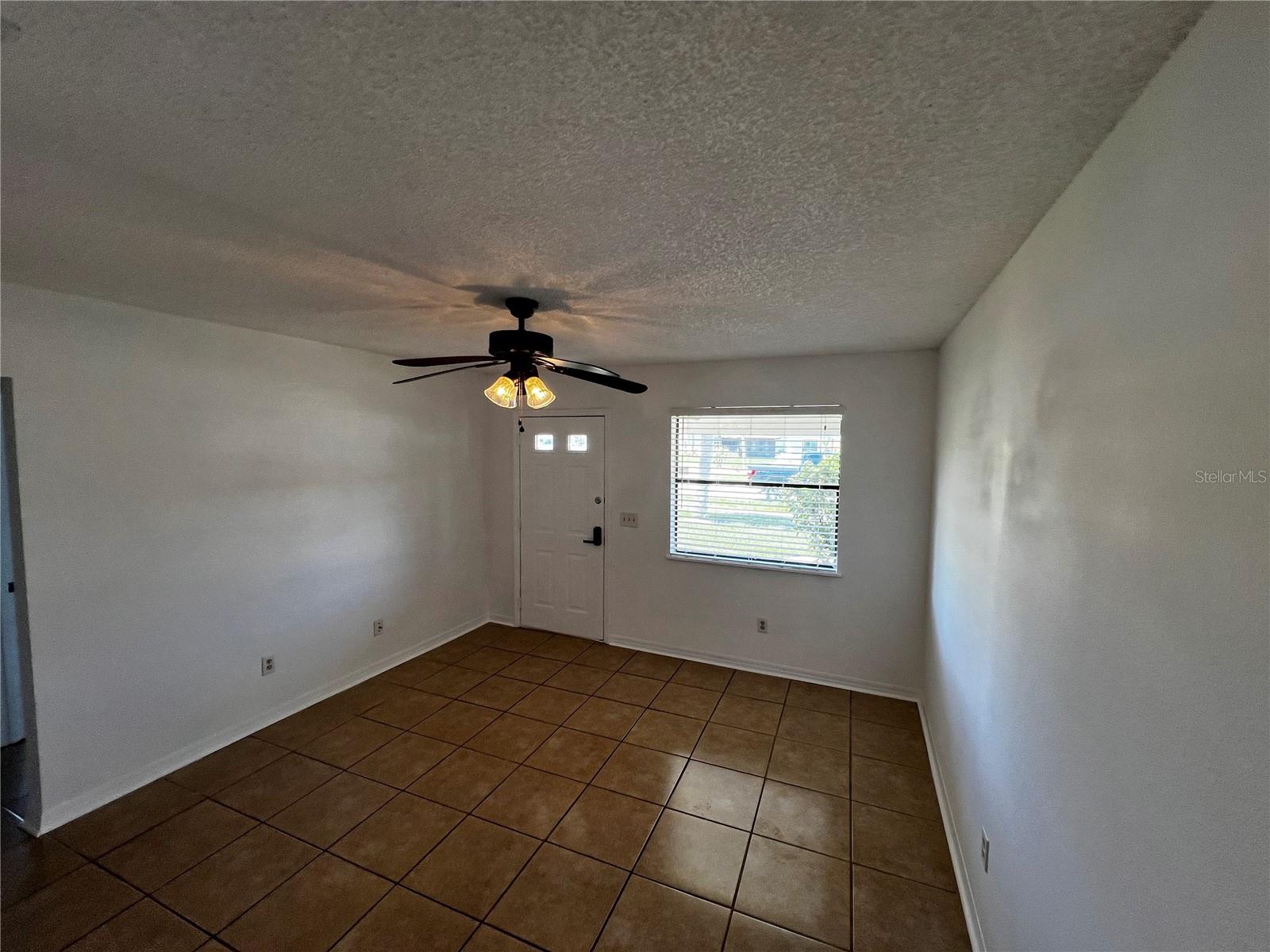 Image 4 of 17 For 24 Oriole Circle B