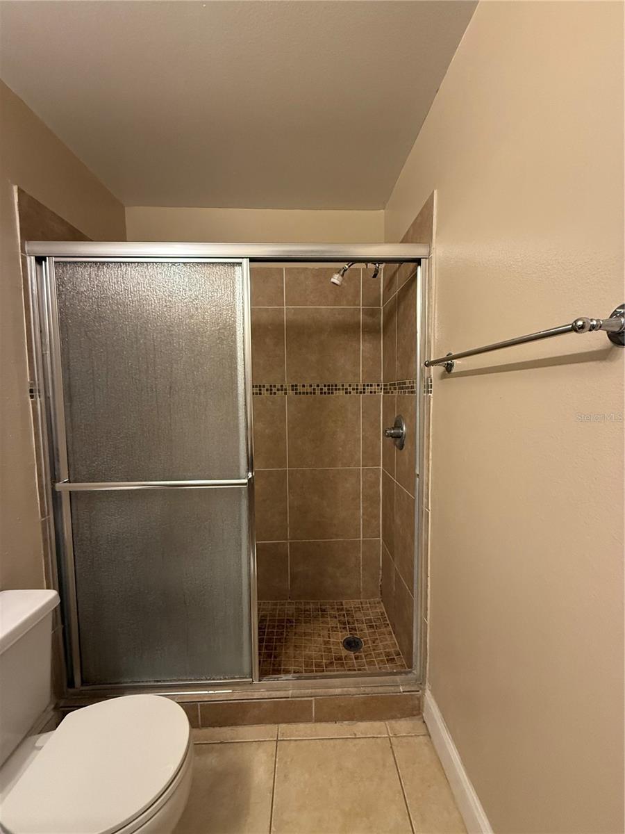 Image 25 of 27 For 3831 Bowline Circle 204