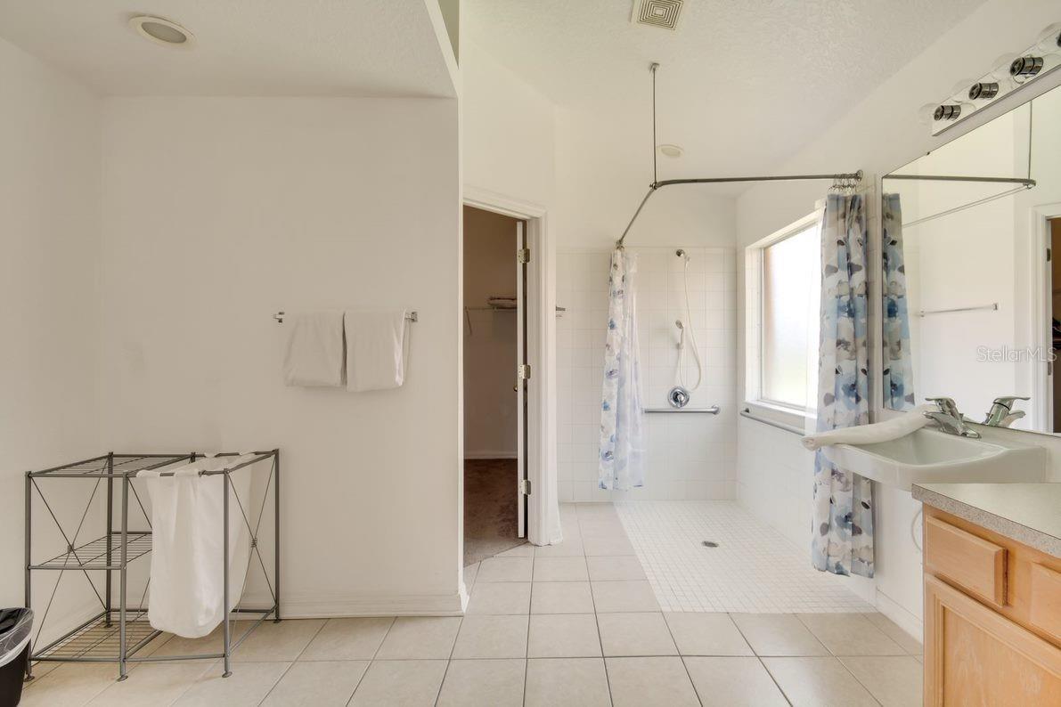 Image 5 of 16 For 202 Saragossa Avenue