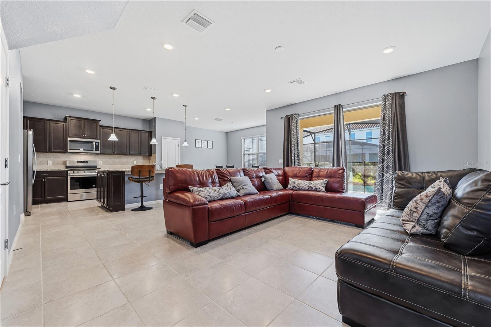 Image 12 of 37 For 5505 Misty Oak Circle