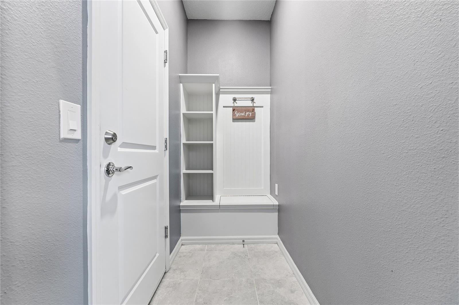 Image 6 of 37 For 5505 Misty Oak Circle