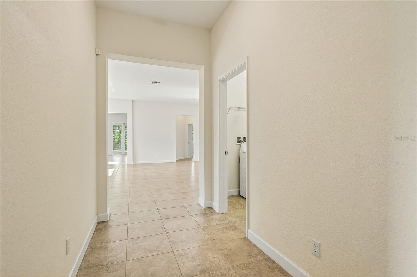 Image 9 of 15 For 1769 Berkshire Circle Sw