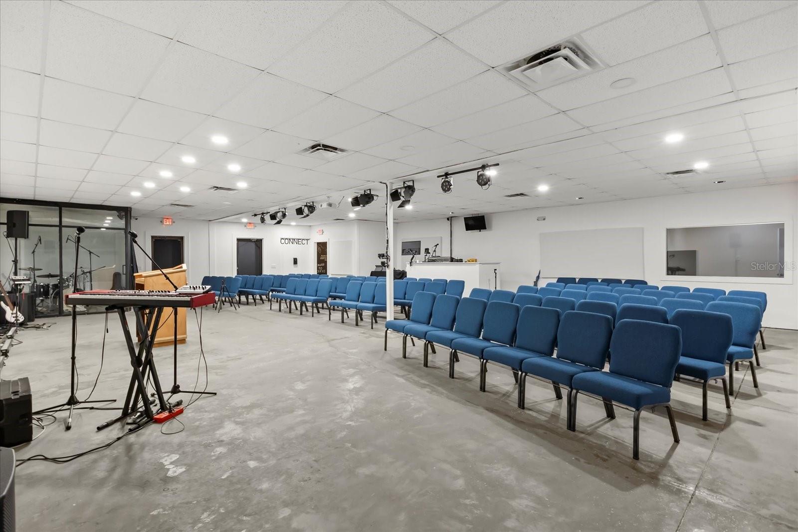 Image 17 of 23 For 1046 Plaza Drive D & E & F