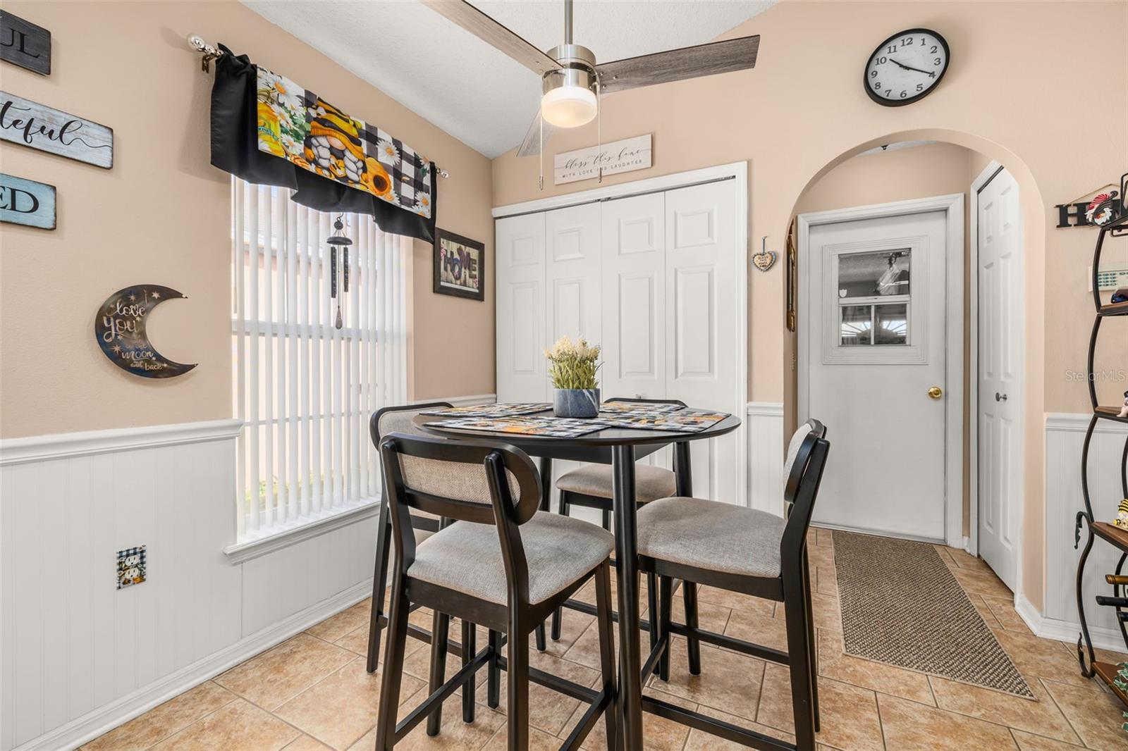 Image 13 of 80 For 105 Cardiff Avenue