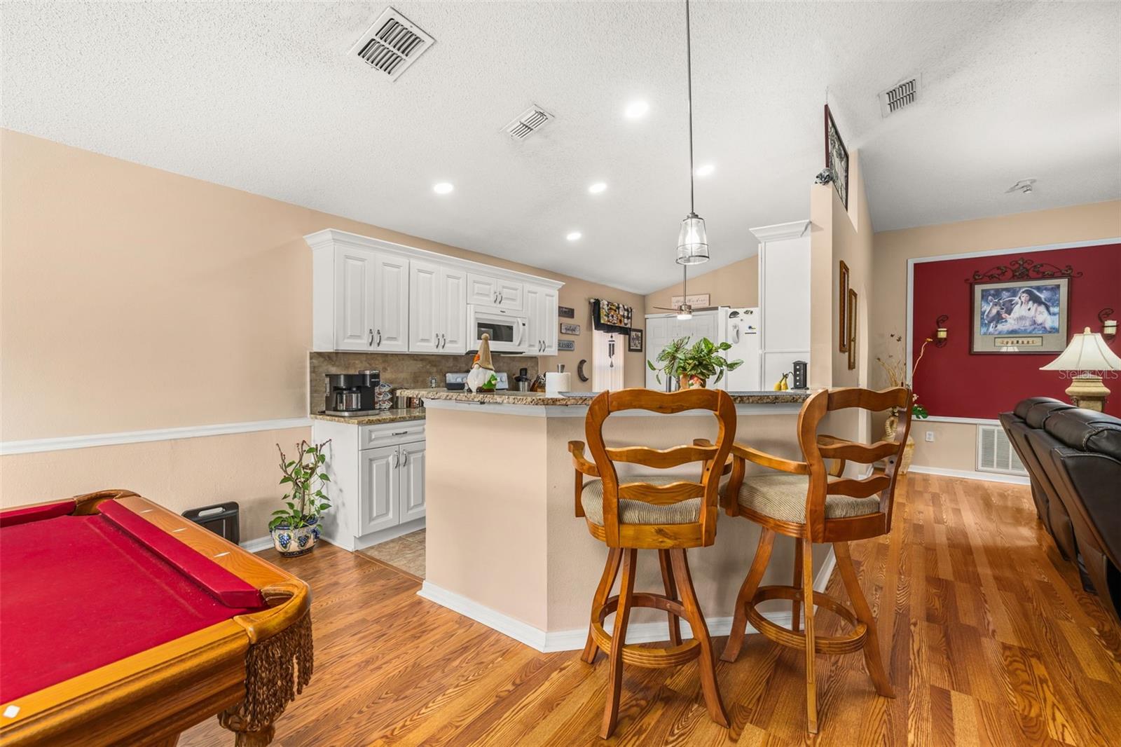 Image 20 of 80 For 105 Cardiff Avenue