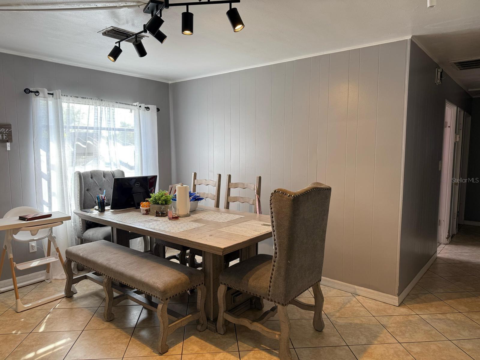 Image 4 of 17 For 311 Congress Avenue