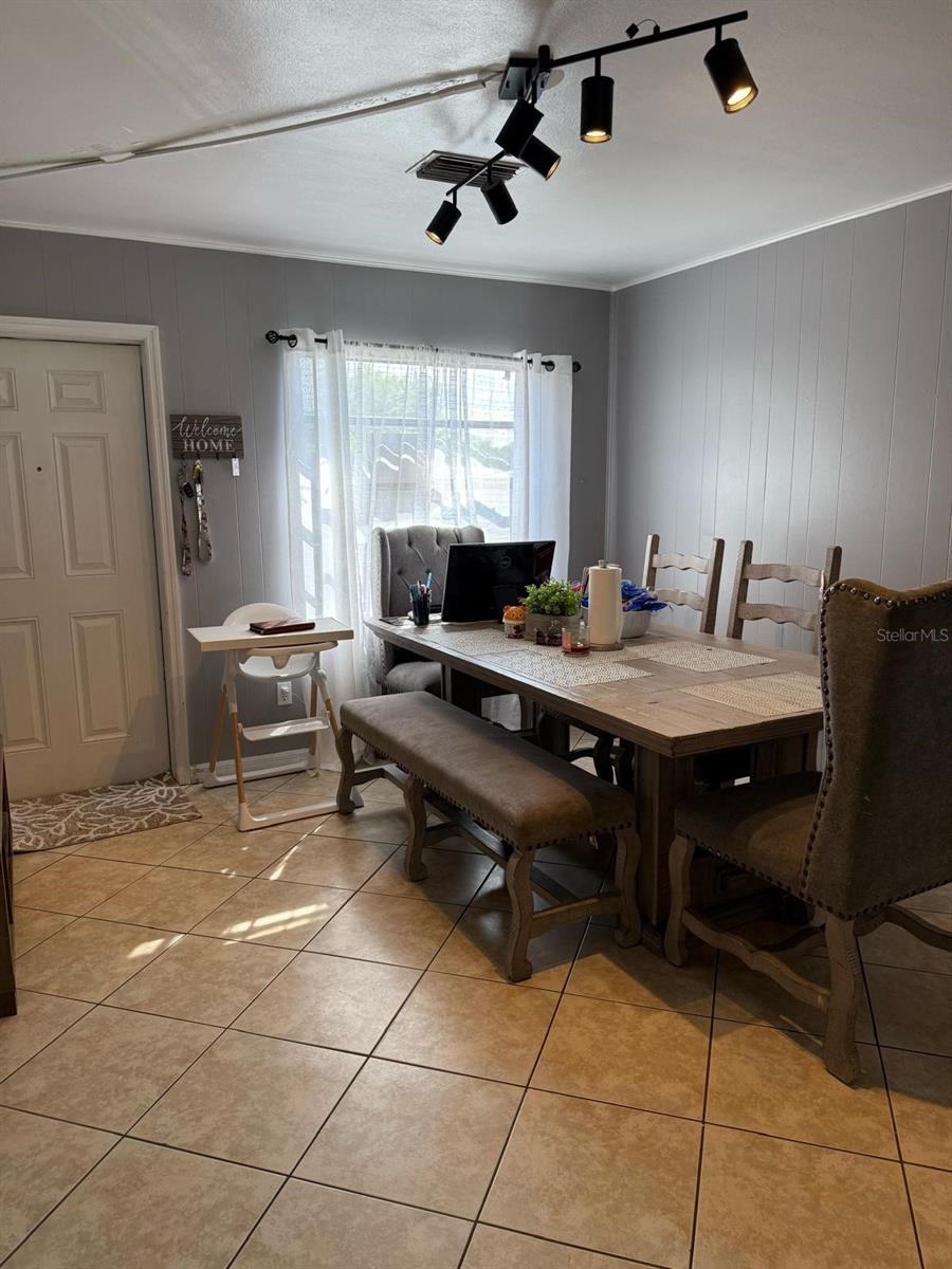 Image 5 of 17 For 311 Congress Avenue