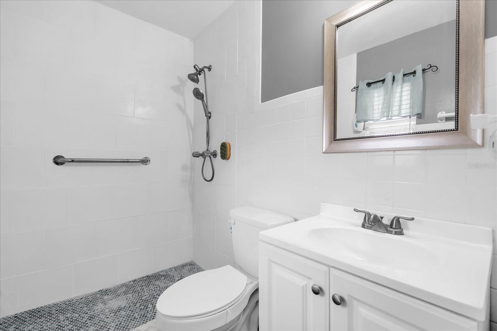 Image 15 of 28 For 1103 Marygon Street