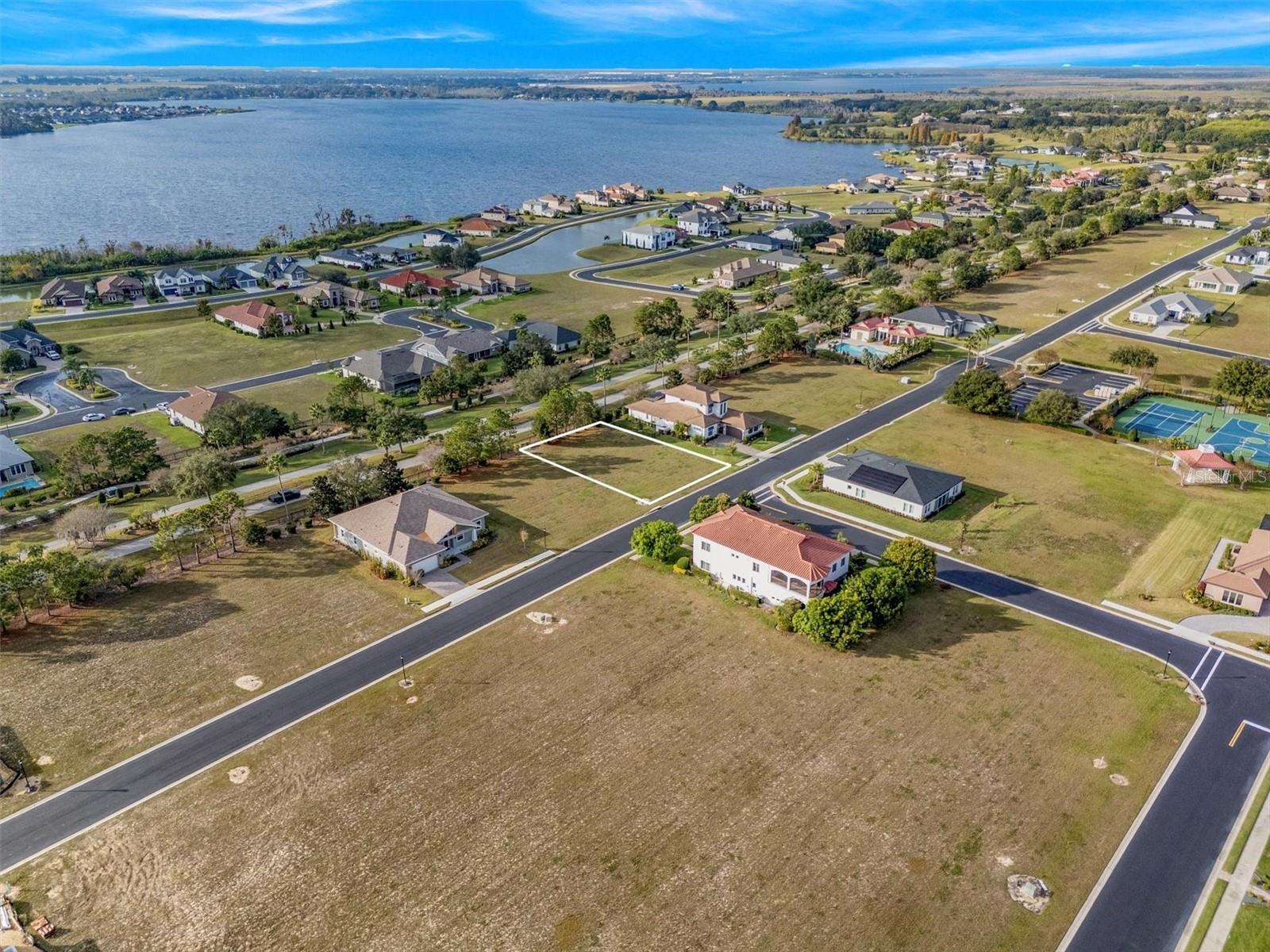 Image 4 of 15 For 171 Blazing Star Avenue