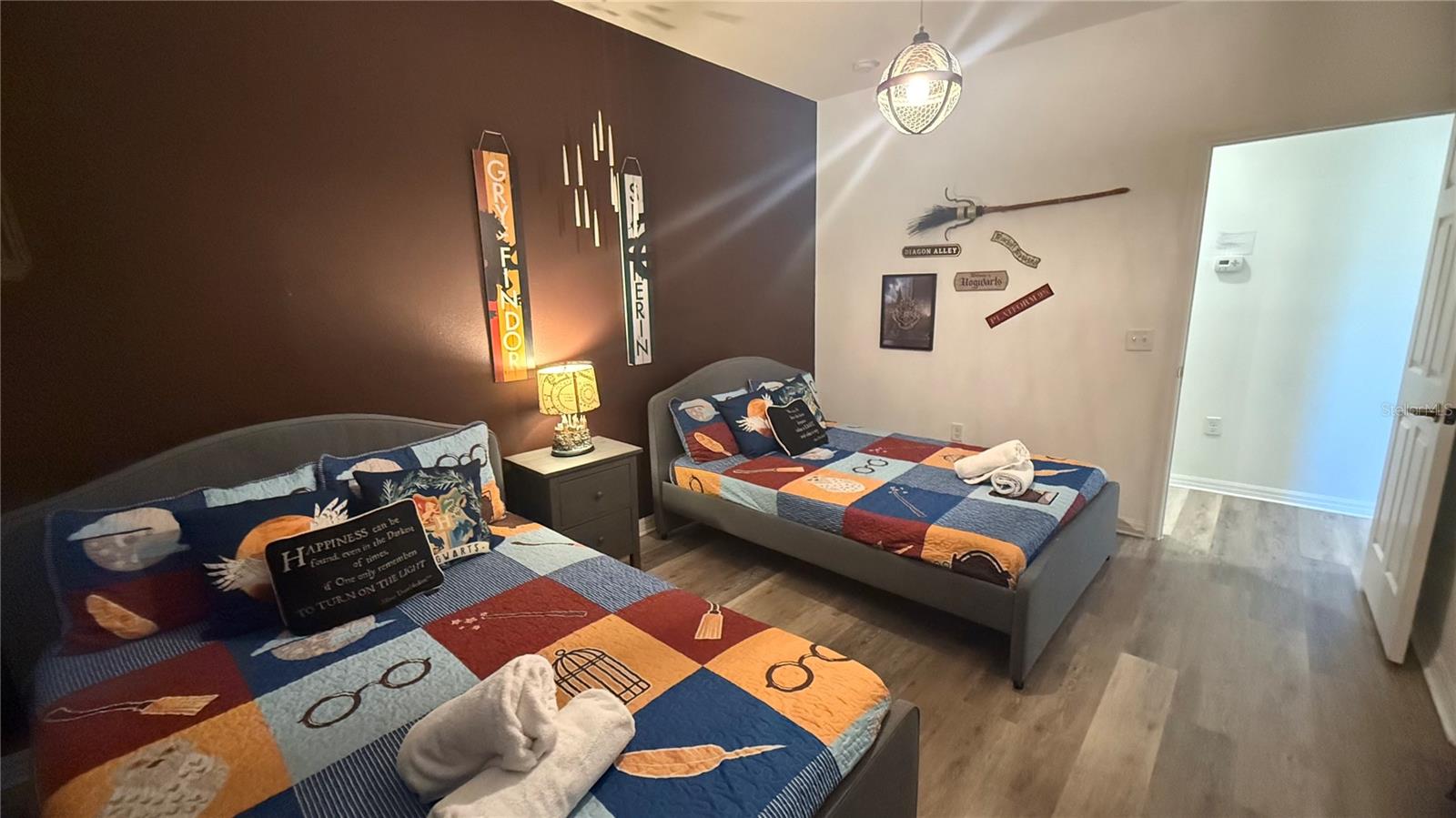 Image 27 of 61 For 8919 Shine Drive