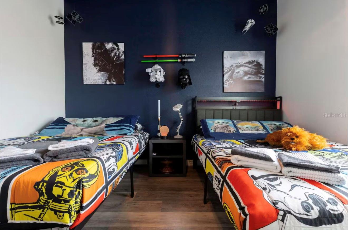 Image 29 of 61 For 8919 Shine Drive