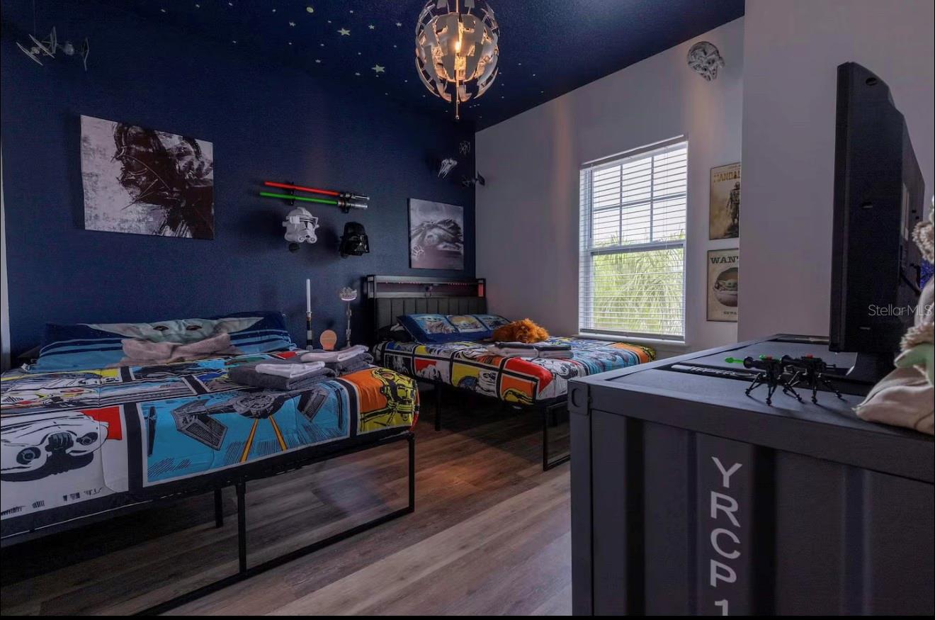 Image 32 of 61 For 8919 Shine Drive