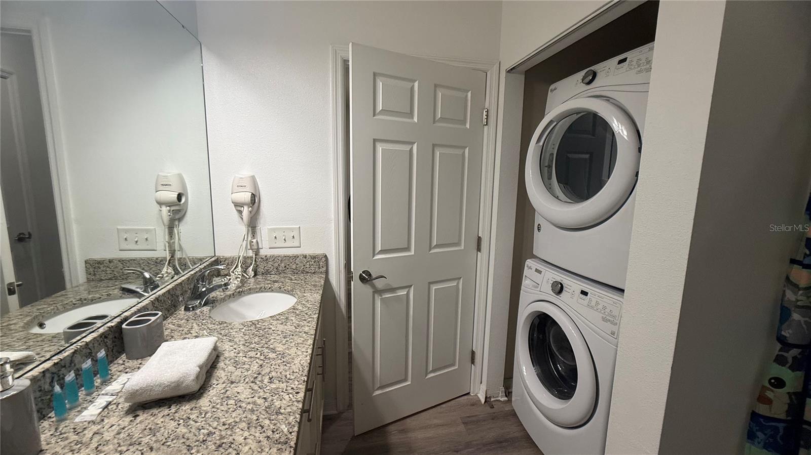 Image 36 of 61 For 8919 Shine Drive