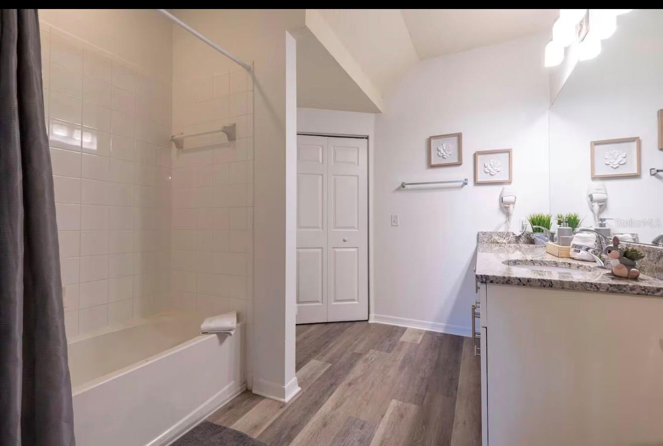 Image 38 of 61 For 8919 Shine Drive