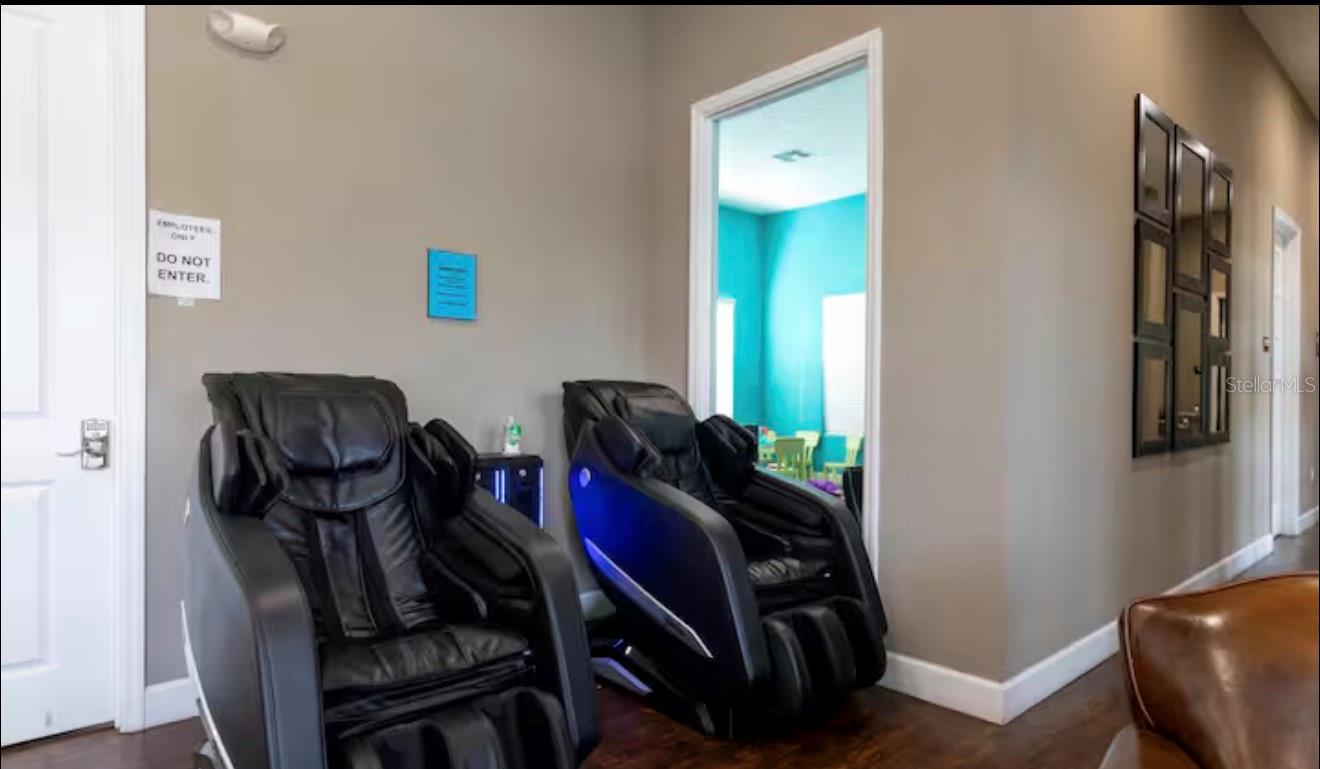 Image 42 of 61 For 8919 Shine Drive