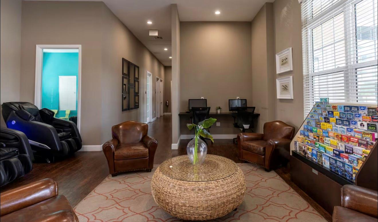 Image 46 of 61 For 8919 Shine Drive