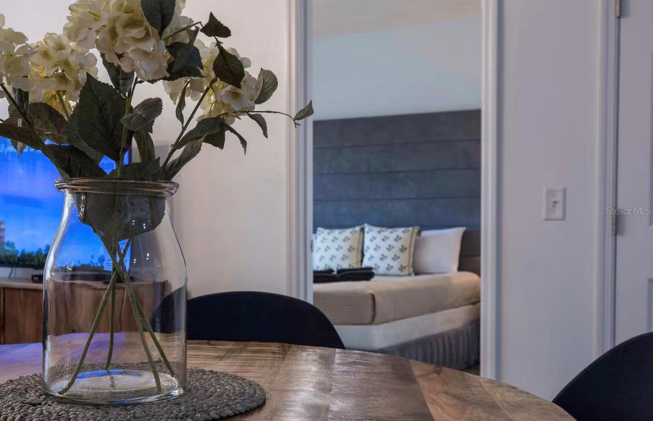 Image 5 of 61 For 8919 Shine Drive