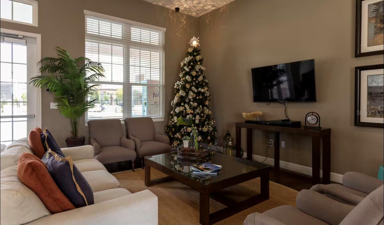 Image 58 of 61 For 8919 Shine Drive