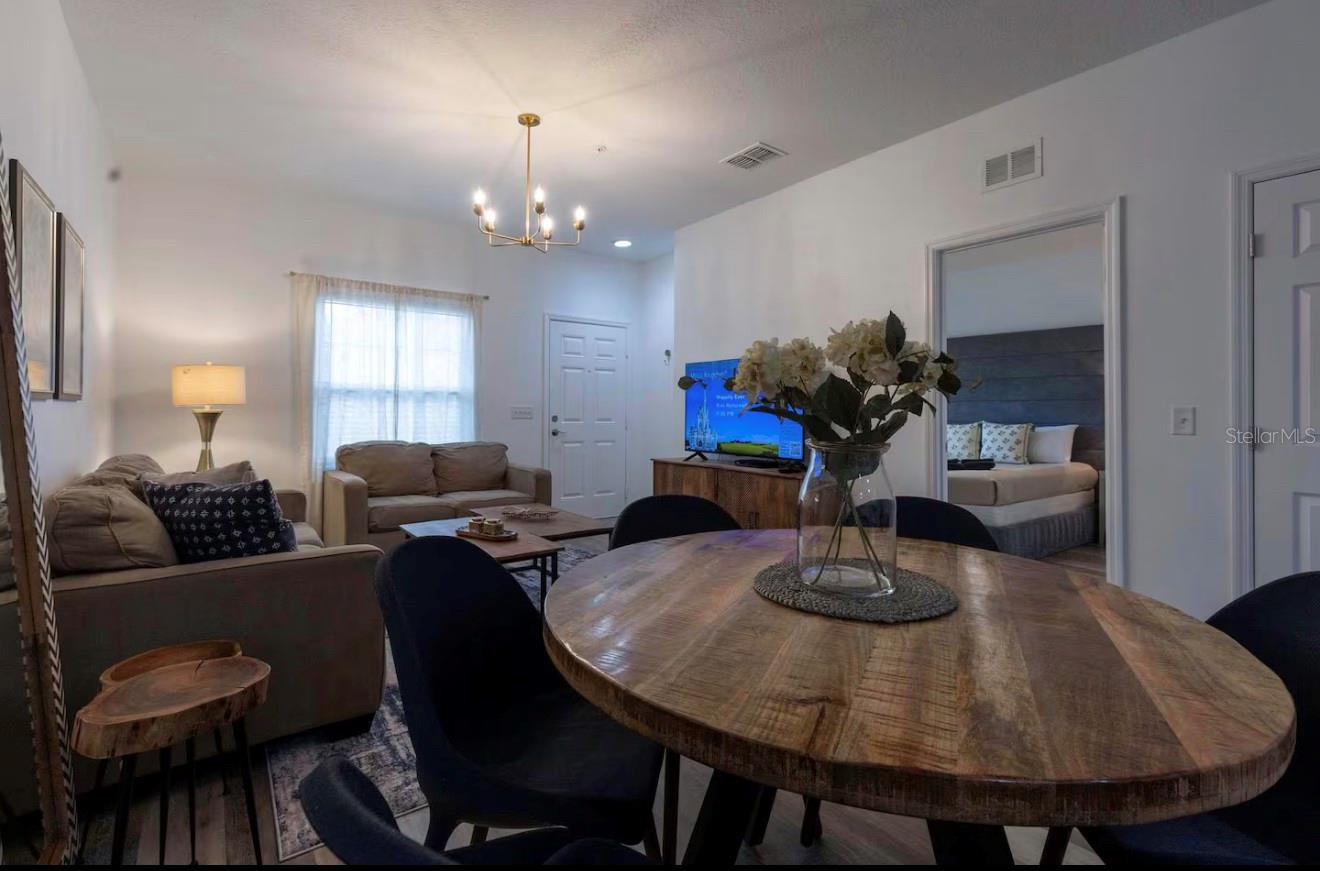 Image 7 of 61 For 8919 Shine Drive