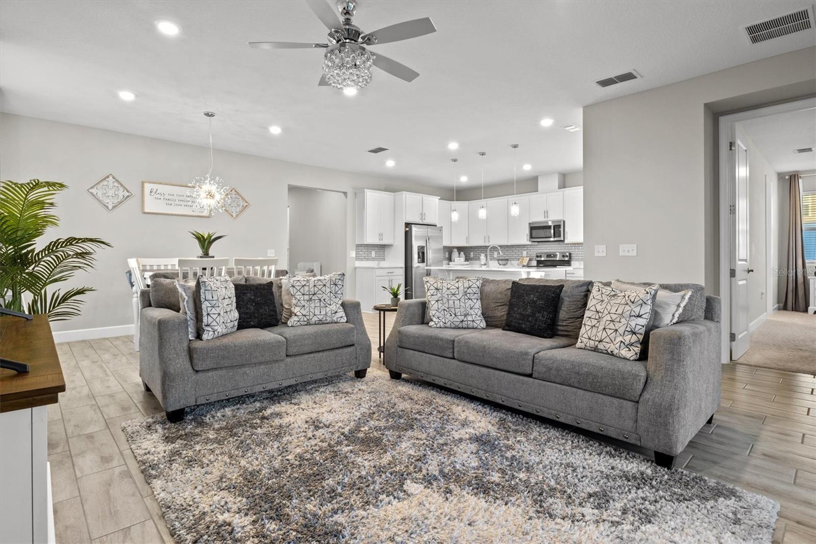 Image 7 of 28 For 1804 Vista View Drive