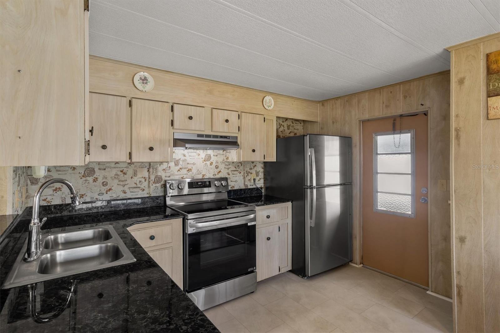 Image 13 of 34 For 6721 Canterbury Drive Ne