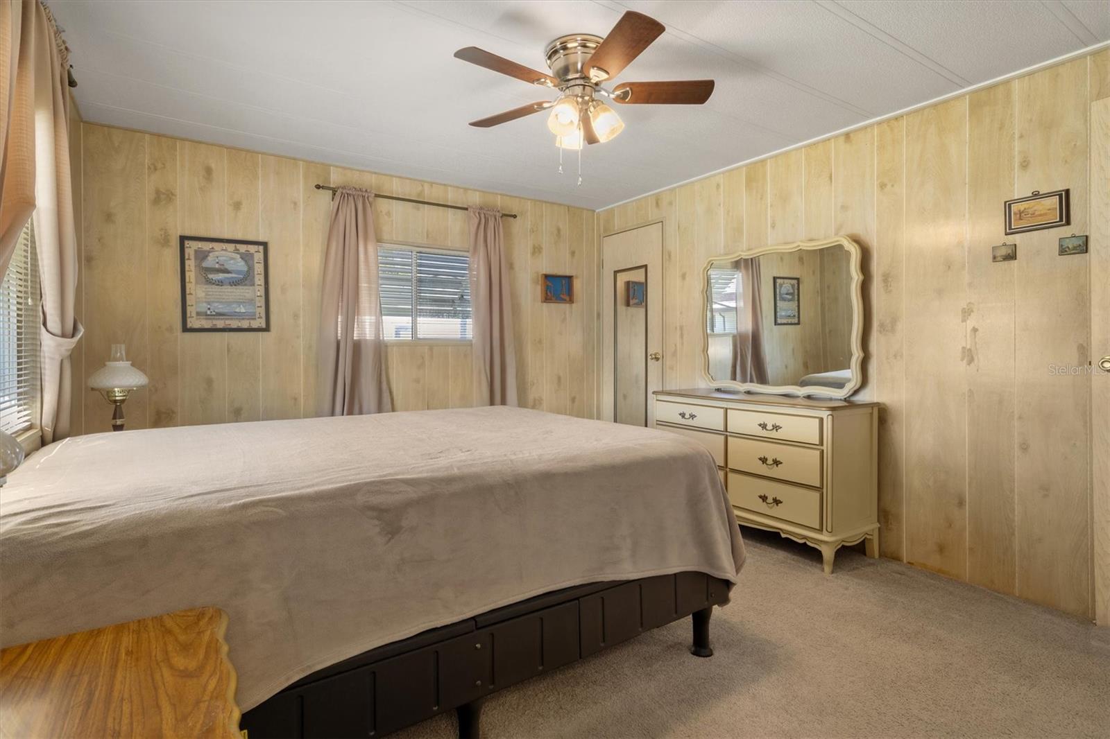 Image 20 of 34 For 6721 Canterbury Drive Ne