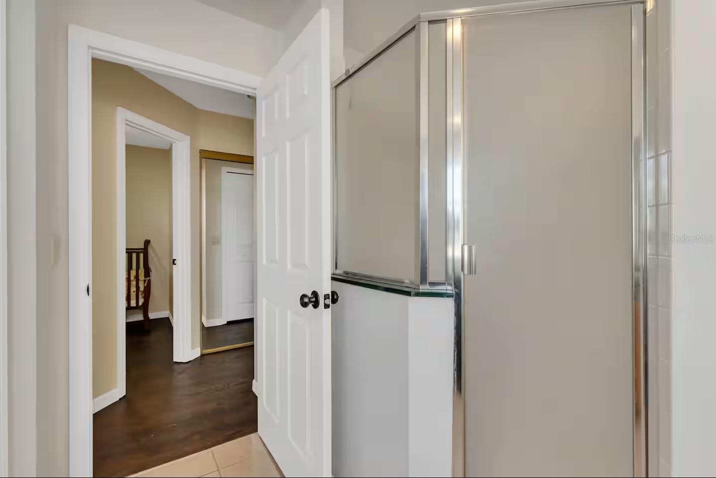 Image 20 of 45 For 127 Hampton Drive