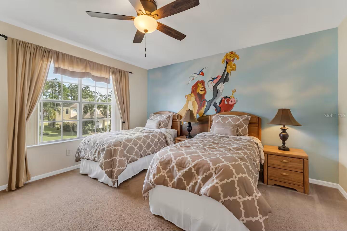 Image 21 of 45 For 127 Hampton Drive