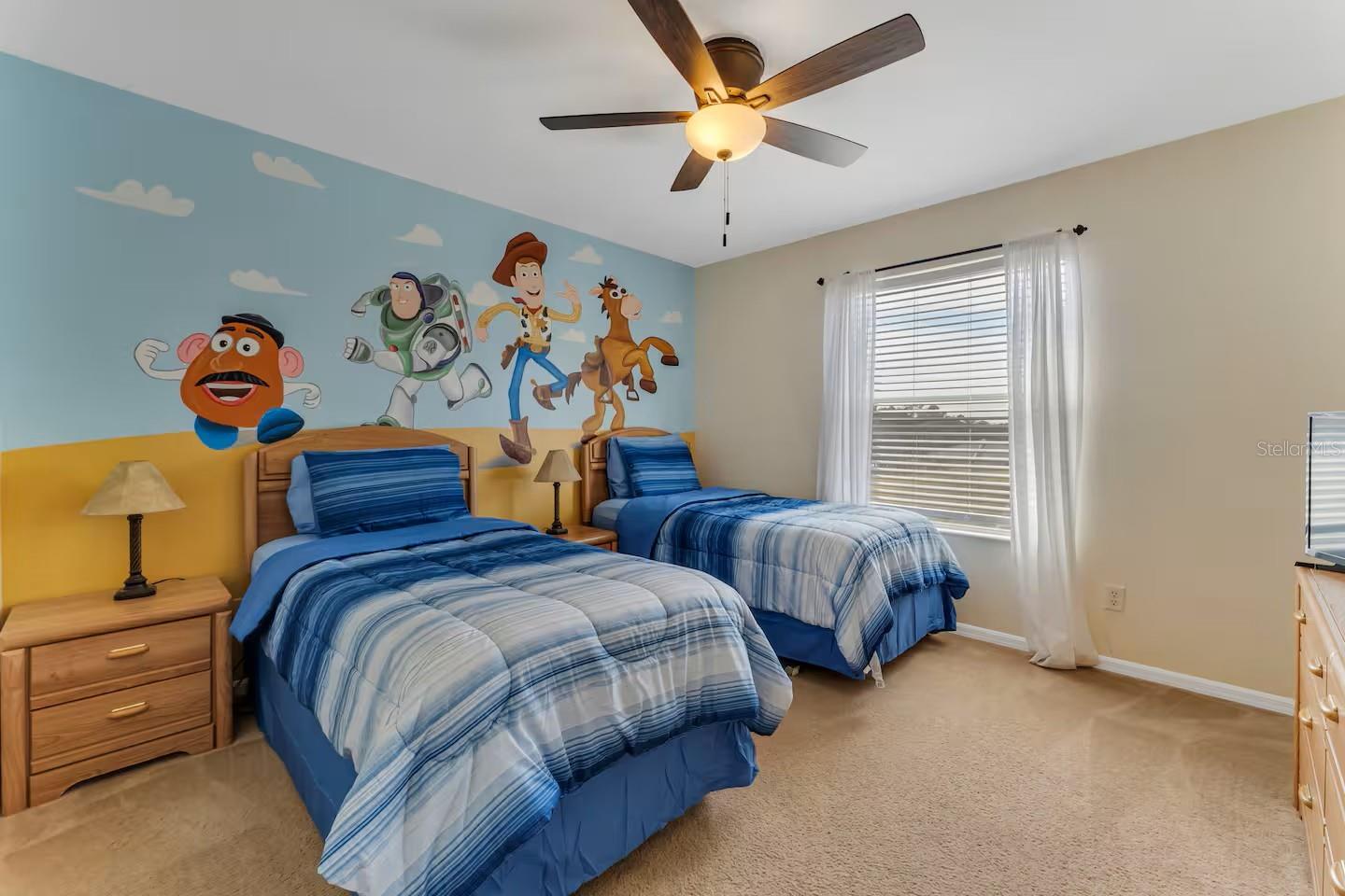 Image 24 of 45 For 127 Hampton Drive