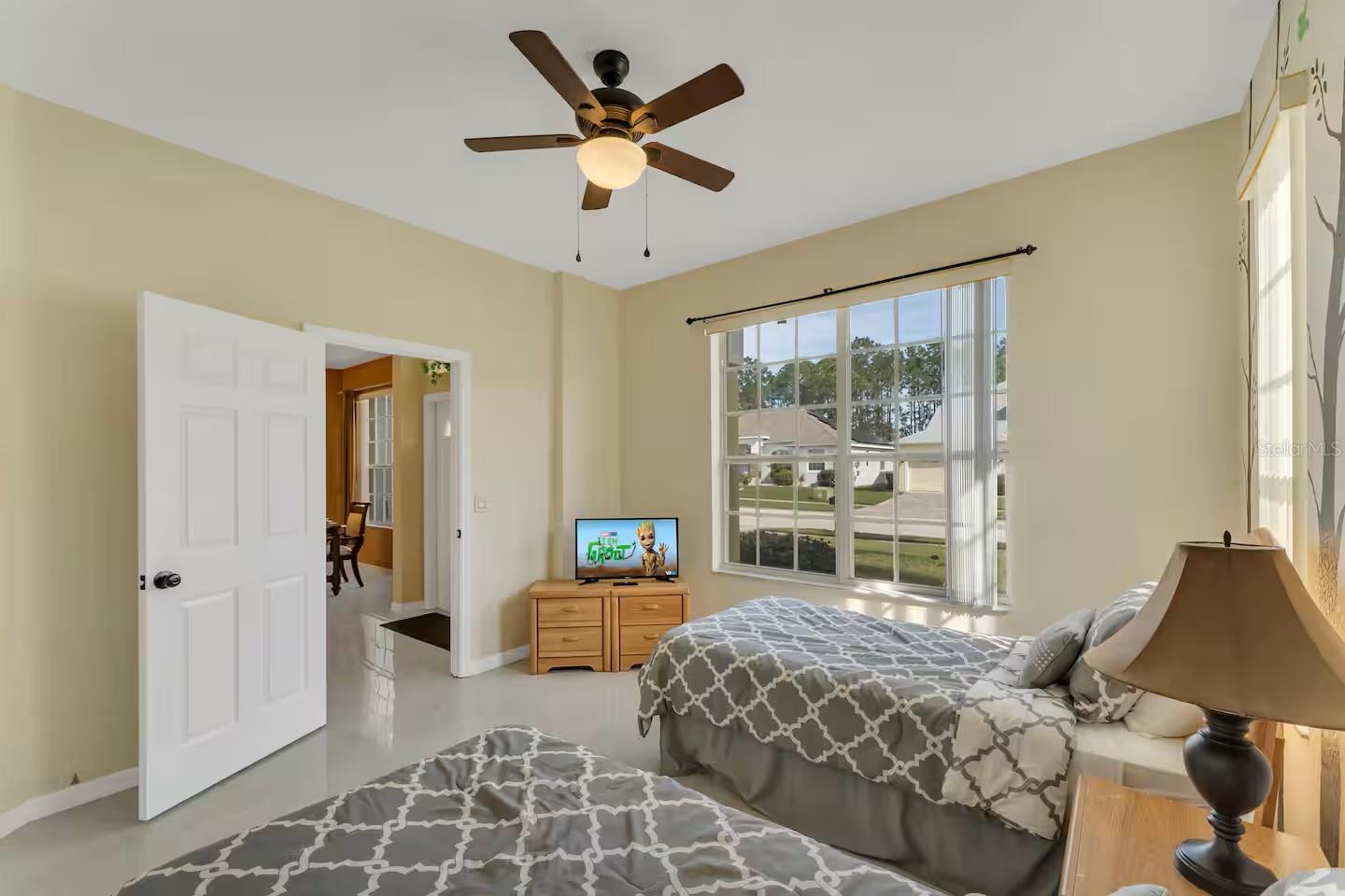 Image 30 of 45 For 127 Hampton Drive