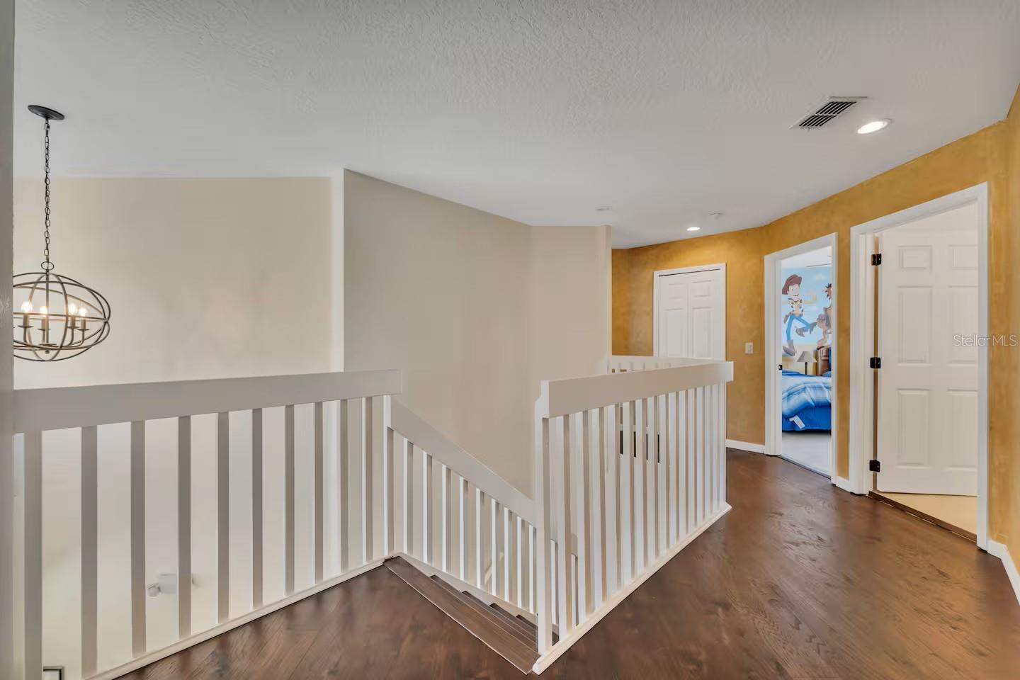 Image 42 of 45 For 127 Hampton Drive